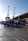 Neun der ausgedienten THW-Fahrzeuge kamen am Mittwochmorgen mit der Fähre aus Genua im Hafen von Tunis an.