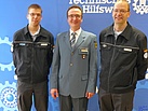 Der Ortsbeauftragte für Münster, Markus Schröder, umrahmt durch den Lüner Gruppenführer Daniel Wittmar (links) und den Schirrmeister Christoph Willmann